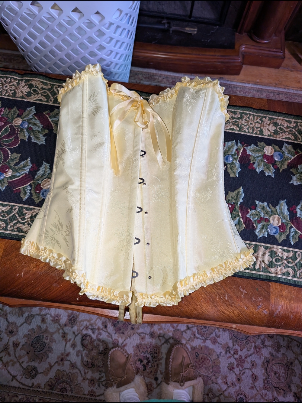 Medium 🥀 Belle 📚 Beauty Yellow Satin Corset Bustier Lace-Up Fairycore Coquette